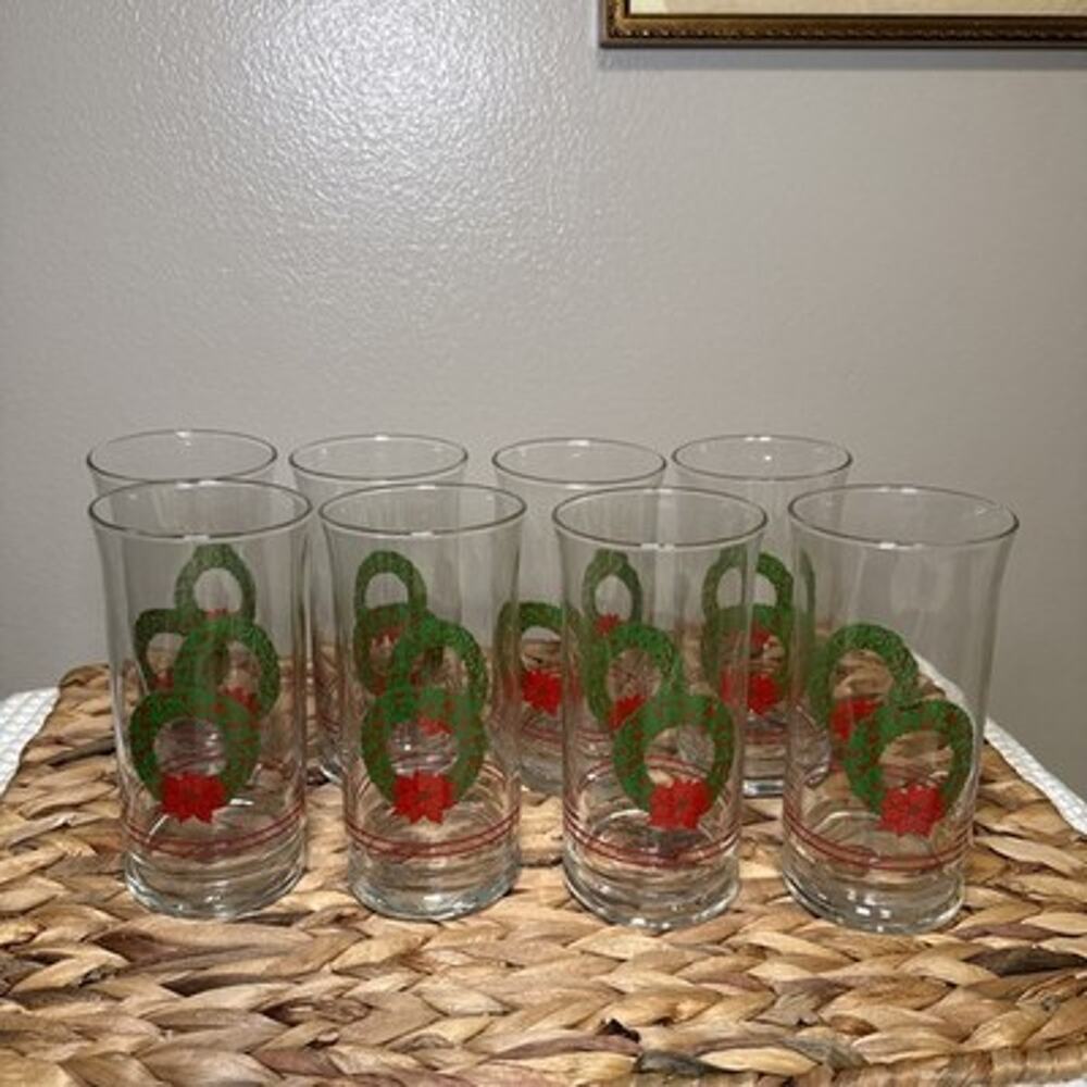 Vintage Christmas Wreath Poinsettia Glass Tumblers Set of 8 Libbey 5.3”